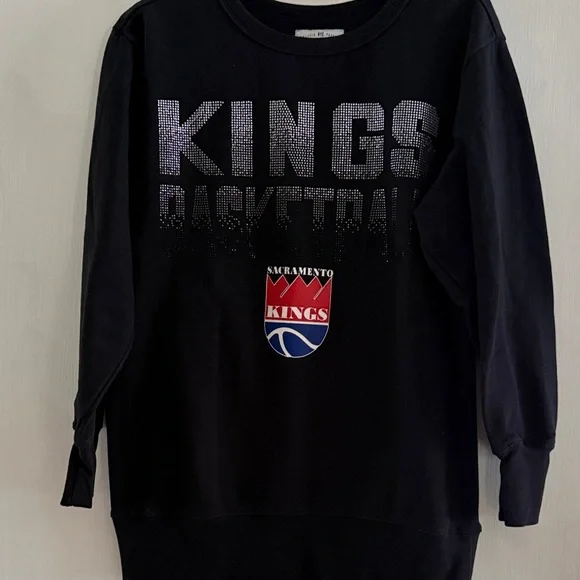 Black Kings Basketball Sweatshirt With Fleece Lining - Picture 1 of 7